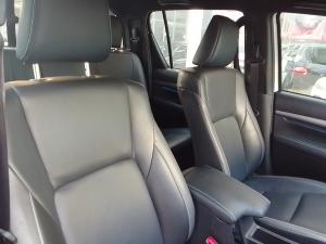 Toyota Hilux 2.8GD-6 double cab 4x4 Legend auto - Image 12