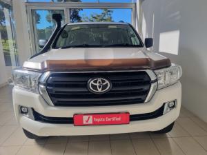 Toyota Land Cruiser 200 4.5D-4D V8 GX-R - Image 4