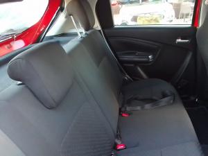 Toyota Vitz 1.0 XR manual - Image 12
