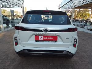 Toyota Urban Cruiser 1.5 XR manual - Image 5