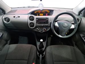 Toyota Etios hatch 1.5 Sprint - Image 8