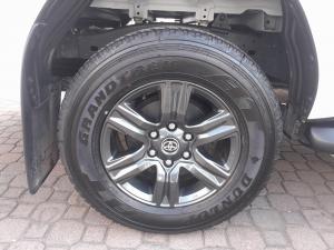 Toyota Hilux 2.8GD-6 48V double cab Raider - Image 18