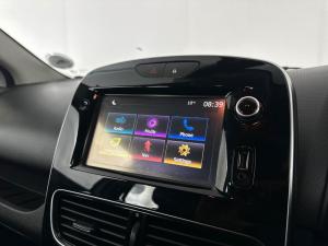 Renault Clio IV 1.2T Expression EDC 5-Door - Image 15