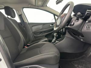 Renault Clio IV 1.2T Expression EDC 5-Door - Image 18