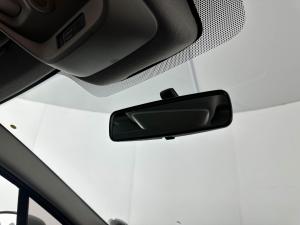 Renault Clio IV 1.2T Expression EDC 5-Door - Image 7