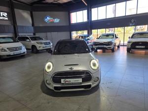 MINI Cooper S 5-Door automatic - Image 2