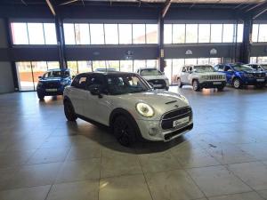 MINI Cooper S 5-Door automatic - Image 3