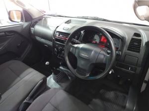 Isuzu D-Max Gen 6 250c single cab Fleetside - Image 5