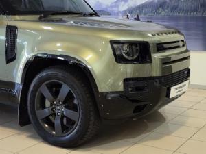 Land Rover Defender 110 D300 X-Dynamic HSE - Image 14