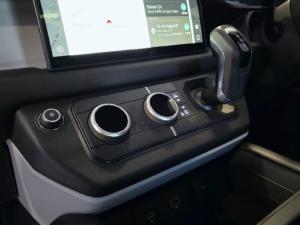 Land Rover Defender 110 D300 X-Dynamic HSE - Image 19