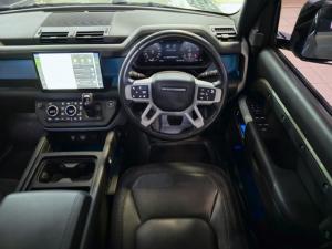 Land Rover Defender 110 D300 X-Dynamic HSE - Image 22