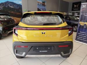 Mahindra XUV 3XO 1.2T AX5 manual - Image 5