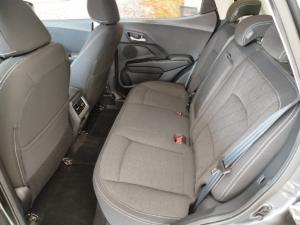 Mahindra XUV 3XO 1.2T AX5 manual - Image 8