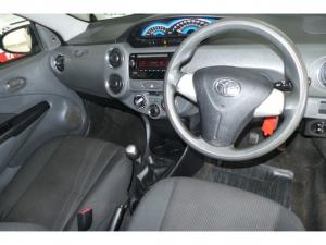 Toyota Etios hatch 1.5 Xi - Image 4