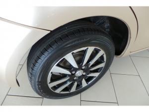 Toyota Etios hatch 1.5 Xi - Image 7