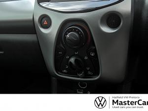 Toyota Aygo 1.0 - Image 13