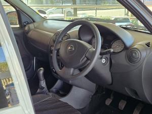 Nissan NP200 1.6i safety pack (aircon) - Image 10