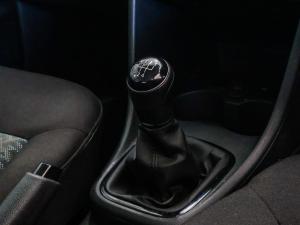 Volkswagen Polo Vivo hatch 1.4 Life - Image 11