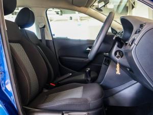 Volkswagen Polo Vivo hatch 1.4 Life - Image 12