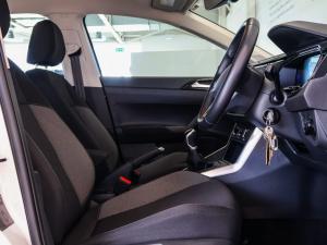 Volkswagen Polo hatch 1.0TSI Life manual - Image 13