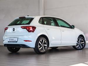 Volkswagen Polo hatch 1.0TSI Life manual - Image 20