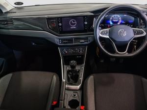 Volkswagen Polo hatch 1.0TSI Life manual - Image 9