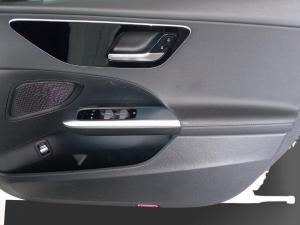 Mercedes-Benz C-Class C220d Avantgarde - Image 10