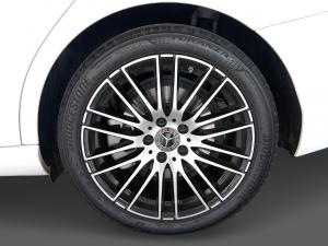 Mercedes-Benz C-Class C220d Avantgarde - Image 5