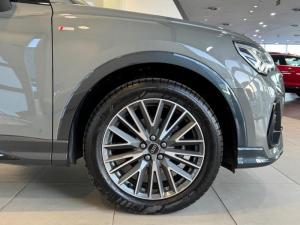 Audi Q3 35TDI Black Edition - Image 3