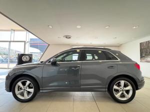 Audi Q3 40TFSI quattro Advanced - Image 5