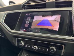 Audi Q3 40TFSI quattro Advanced - Image 9