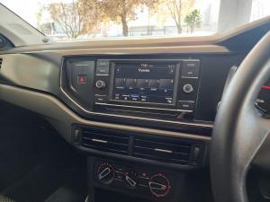 Volkswagen Polo hatch 1.0TSI Trendline - Image 11