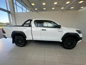 Toyota Hilux 2.8GD-6 Xtra cab Legend manual - Image 5