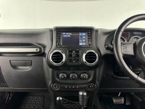 Jeep Wrangler Unltd Sahara 3.6L V6 automatic - Image 18