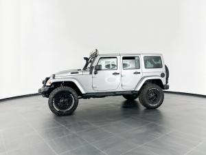 Jeep Wrangler Unltd Sahara 3.6L V6 automatic - Image 2