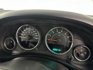 Jeep Wrangler Unltd Sahara 3.6L V6 automatic - Image 7