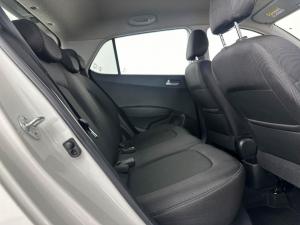 Hyundai Grand i10 1.25 Fluid automatic - Image 15