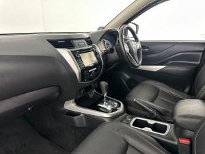 Nissan Navara 2.3D LE automatic D/C - Image 16
