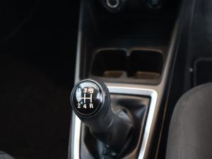 Suzuki Swift 1.2 GL manual - Image 12