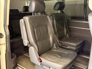 Volkswagen Caravelle 2.5TDI auto - Image 13