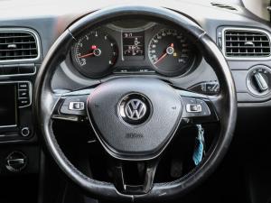 Volkswagen Polo Vivo hatch 1.6 Highline - Image 6