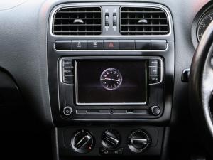 Volkswagen Polo Vivo hatch 1.6 Highline - Image 8