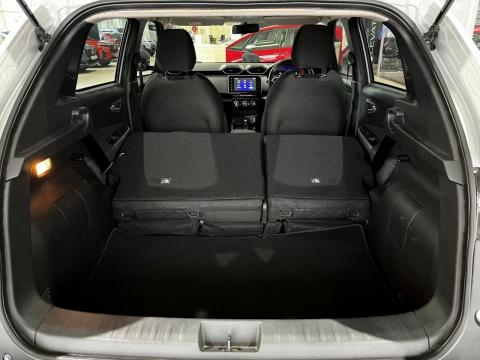 Image Nissan Magnite 1.0 Turbo Acenta Plus manual