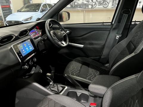 Image Nissan Magnite 1.0 Turbo Acenta Plus manual