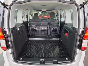 Volkswagen Caddy 2.0TDI - Image 17