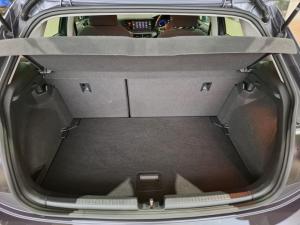 Volkswagen Polo hatch 1.0TSI Life manual - Image 17