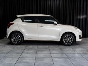 Suzuki Swift 1.2 GLX auto - Image 3