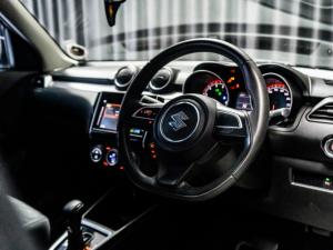 Suzuki Swift 1.2 GLX auto - Image 7