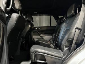 Ford Everest 3.0TDCi 4x4 LTD - Image 20