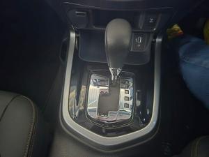 Nissan Navara 2.5DDTi double cab LE Plus - Image 15